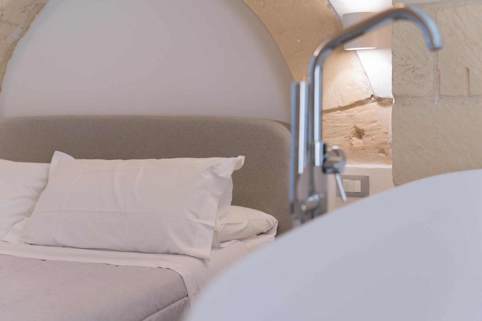 Dimora Barocca Luxury Suites Lecce Esterno foto